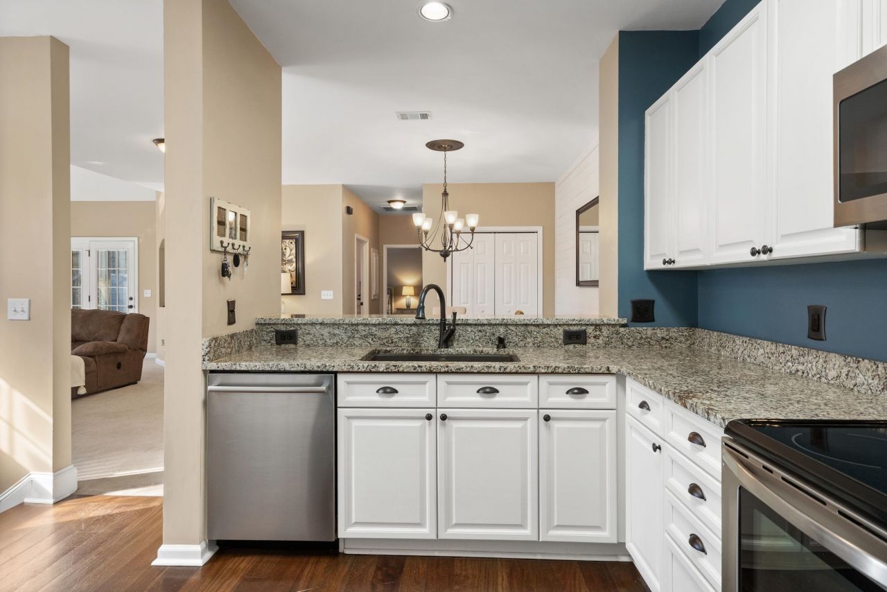 4436 Lady Banks Ln. Photo 12