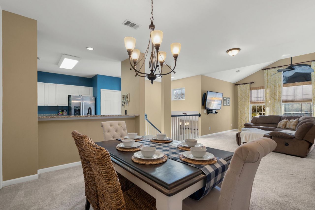 4436 Lady Banks Ln. Photo 8