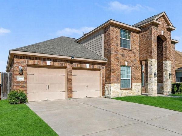2717 Aspenhill Drive, Denton, TX 76209