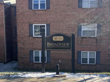 421 Redding Road, Unit 107, Lexington, KY 40517