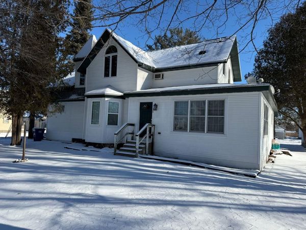 304 S MAIN STREET, Marion, WI 54950
