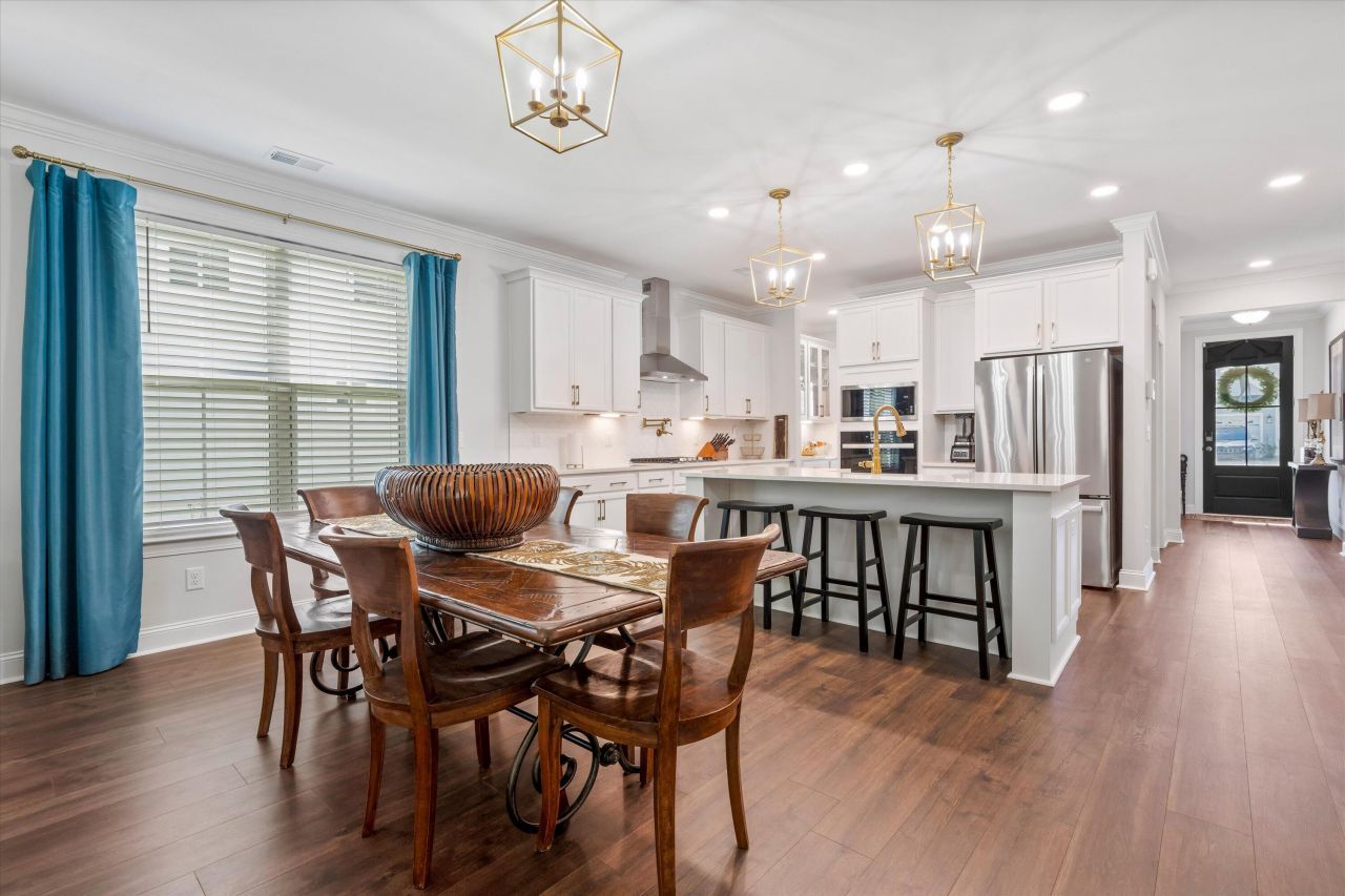 428 Eagleview Drive Photo 12