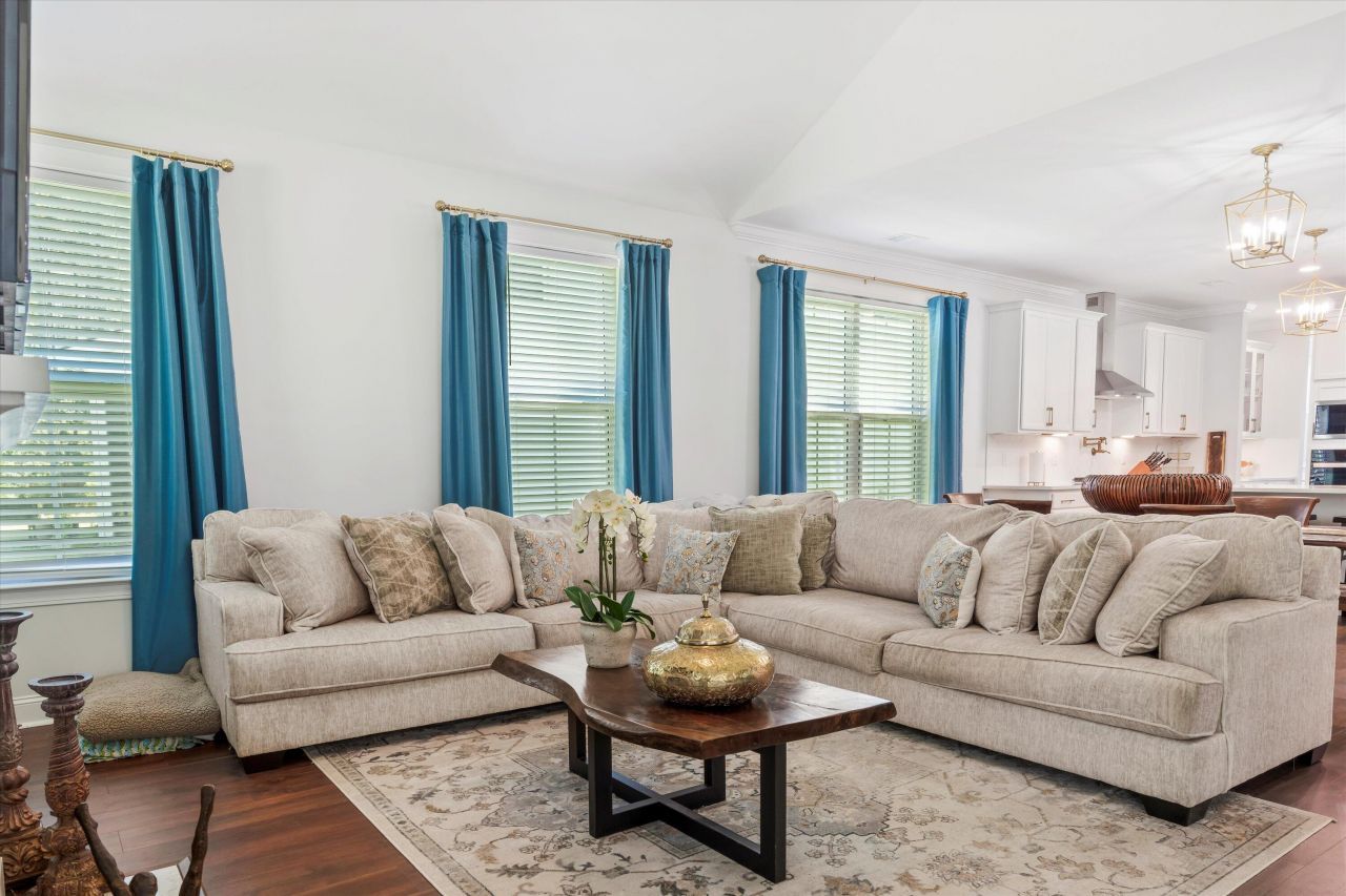 428 Eagleview Drive Photo 15