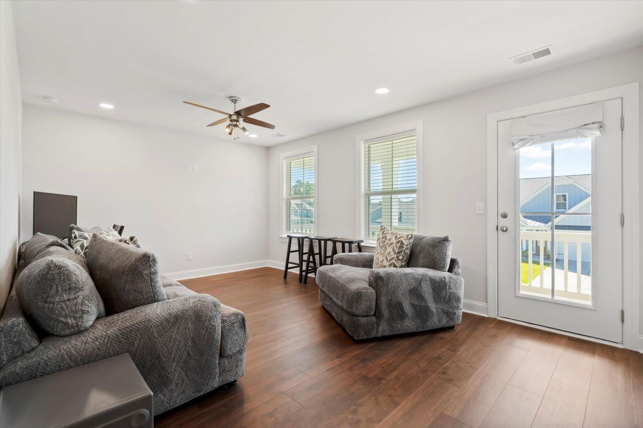 428 Eagleview Drive Photo 27