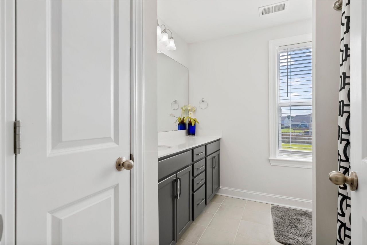 428 Eagleview Drive Photo 30