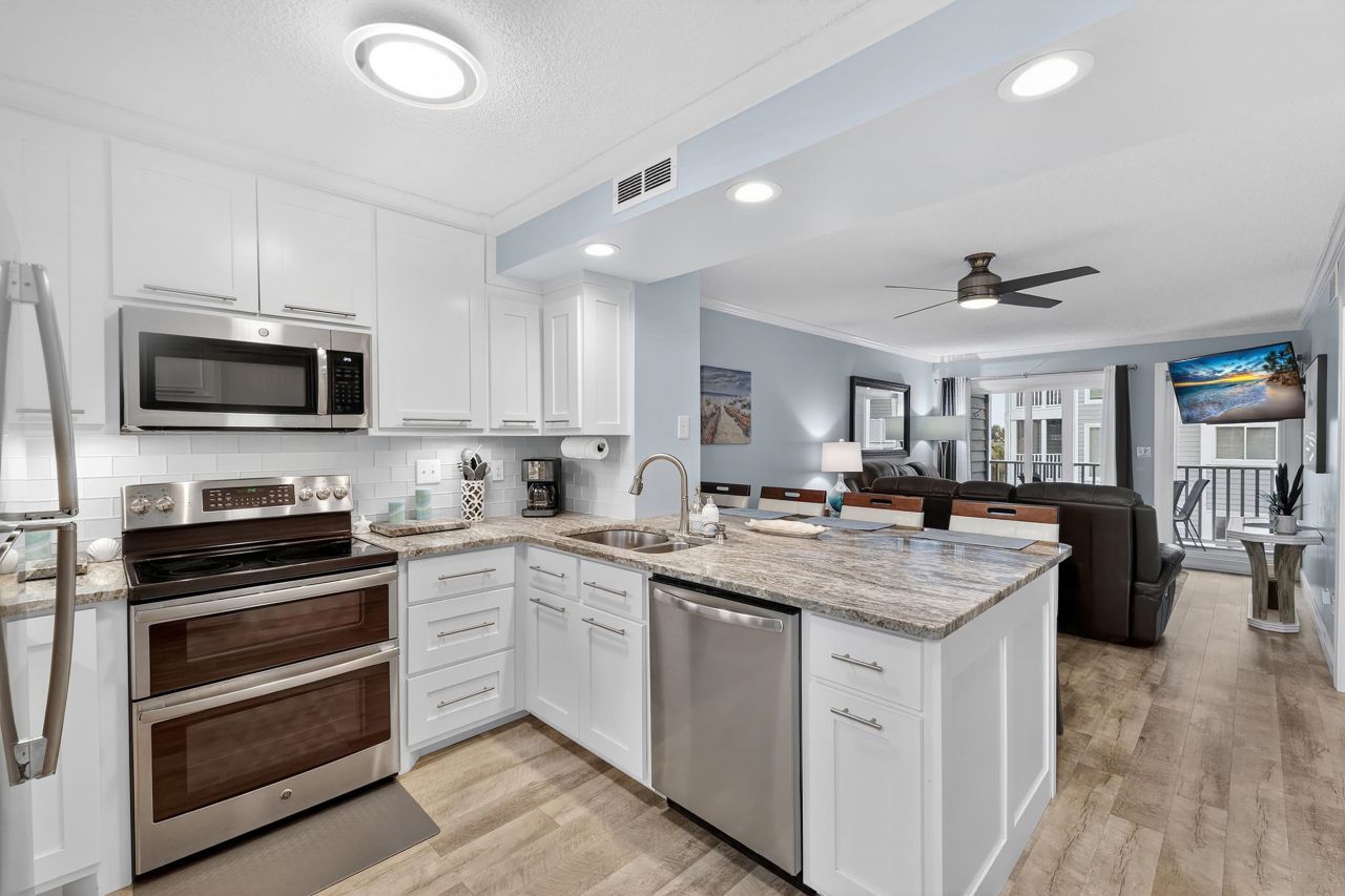 9581 Shore Dr. Photo 11