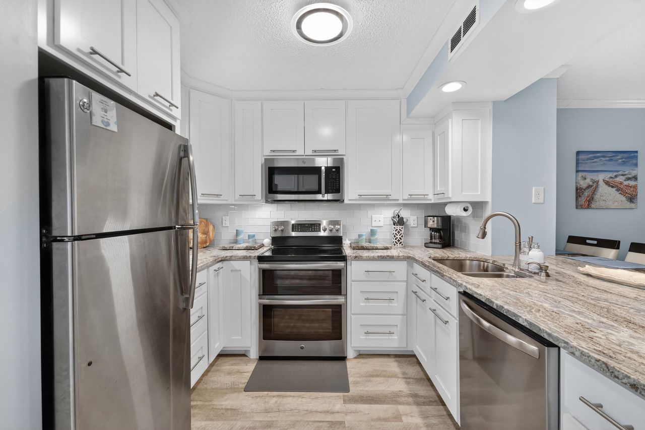 9581 Shore Dr. Photo 12