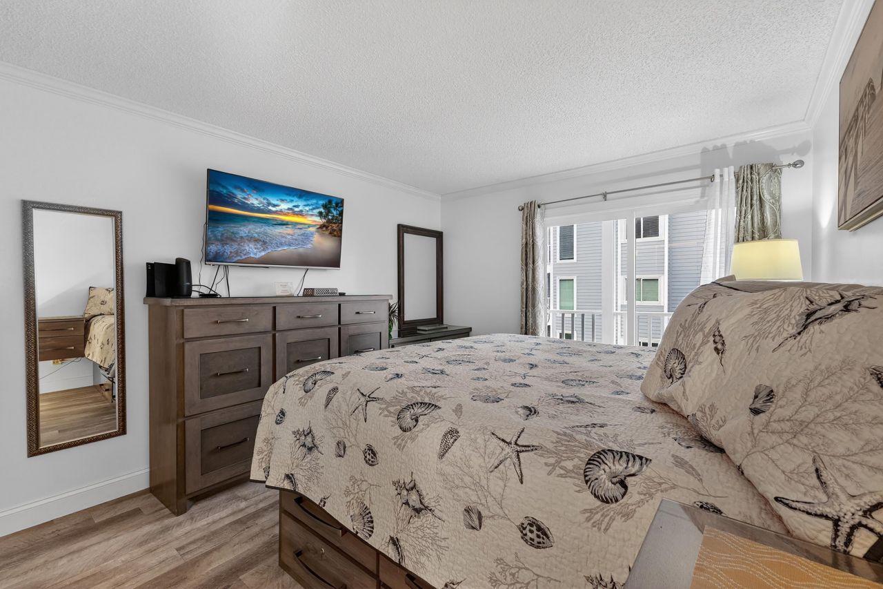 9581 Shore Dr. Photo 23