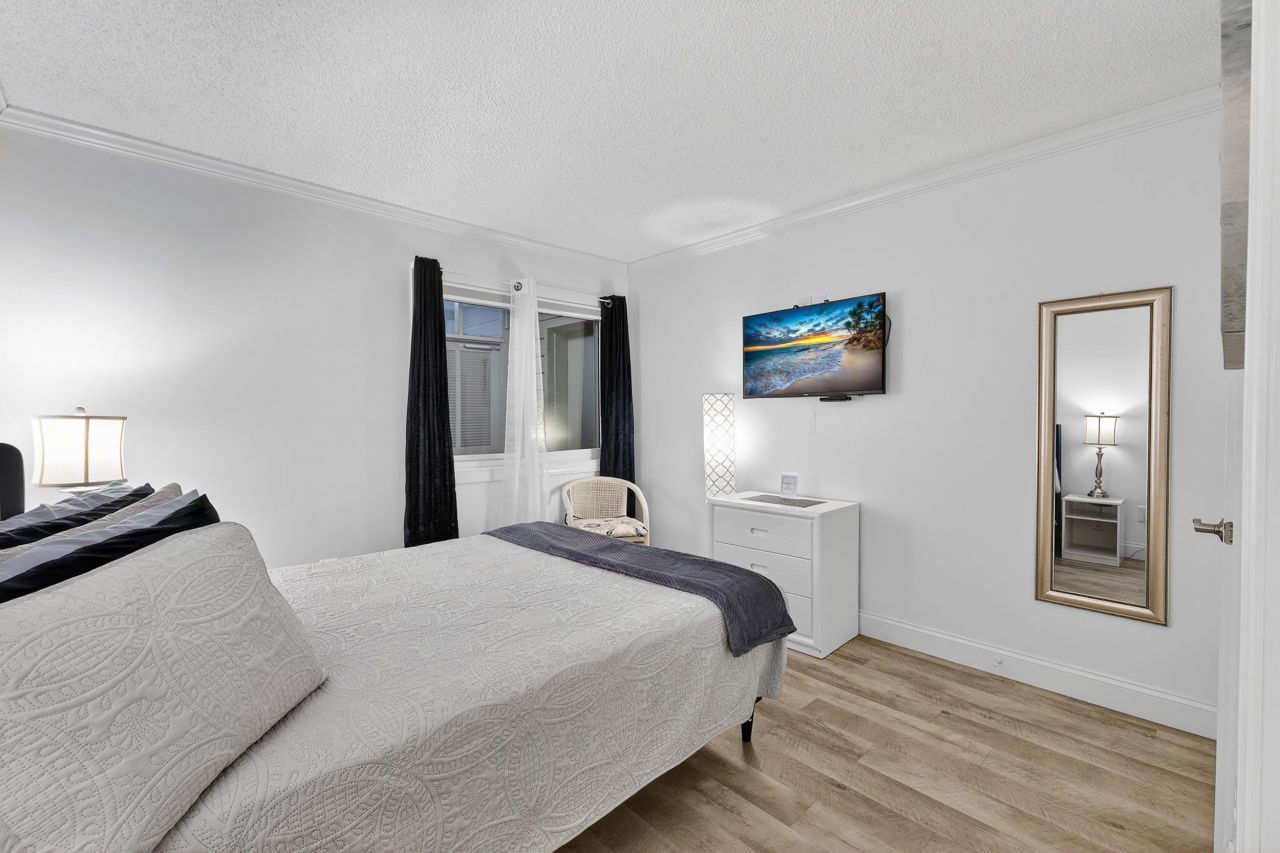 9581 Shore Dr. Photo 27