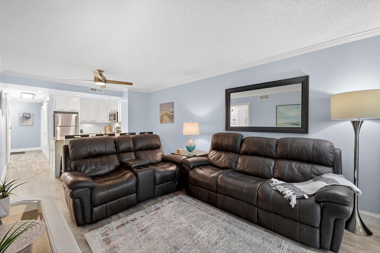 9581 Shore Dr. Photo 8