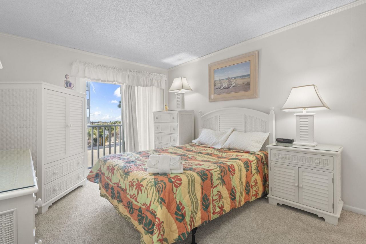 9570 Shore Dr. Photo 18