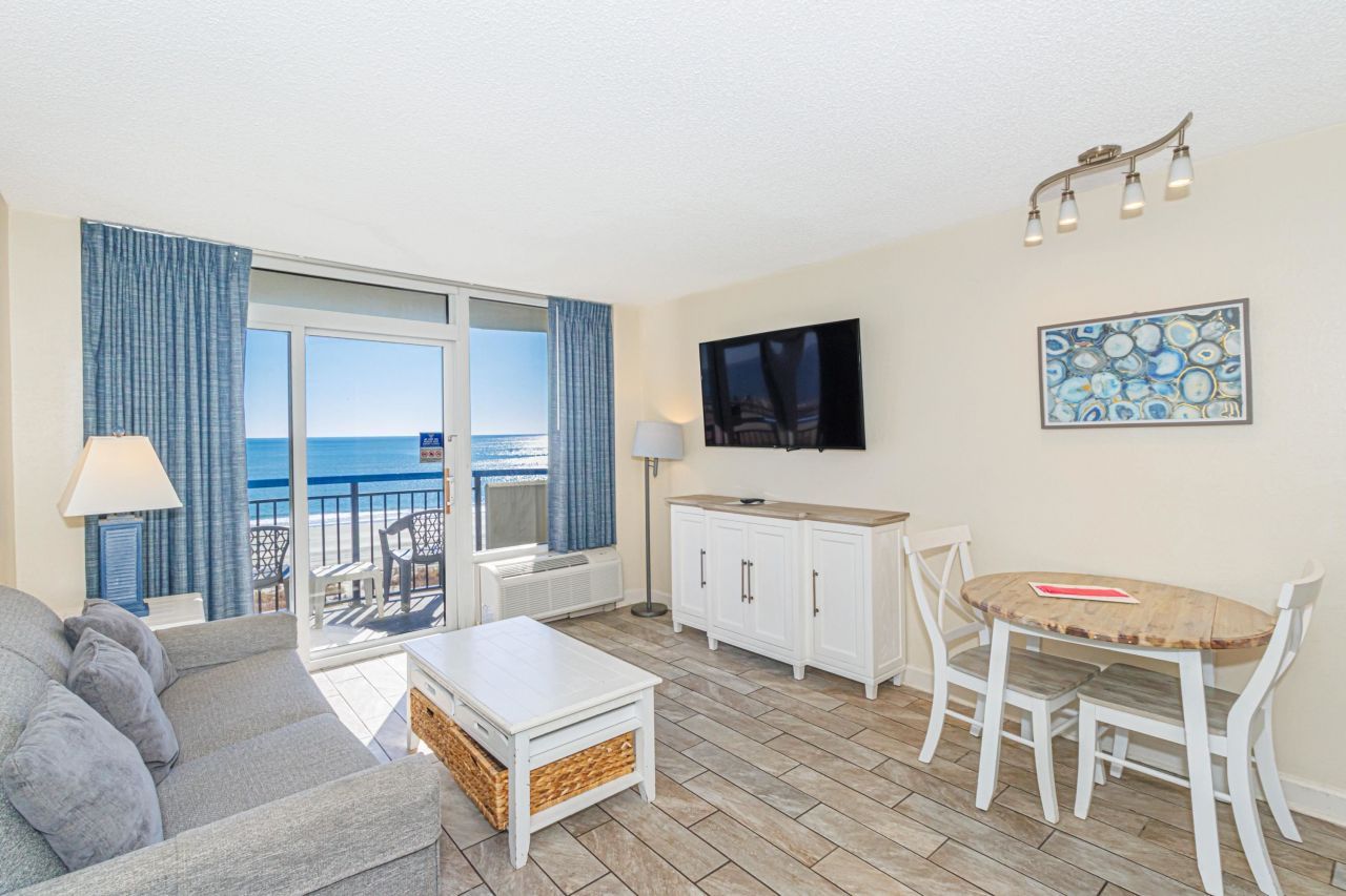 2300 N Ocean Blvd. Photo 11