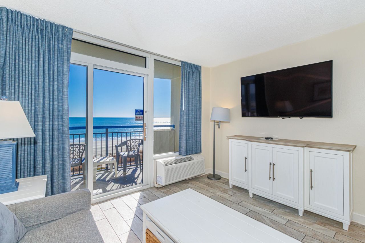 2300 N Ocean Blvd. Photo 13