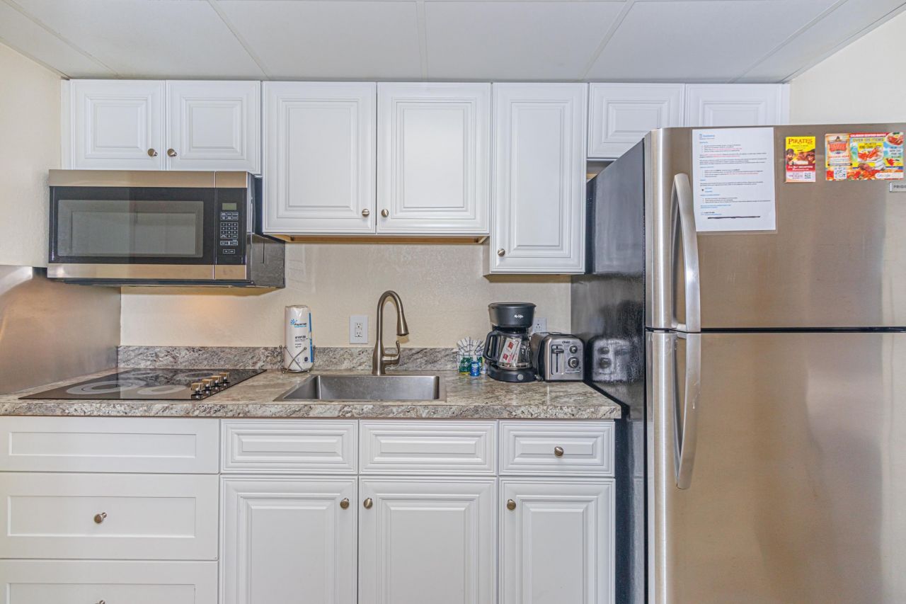 2300 N Ocean Blvd. Photo 15