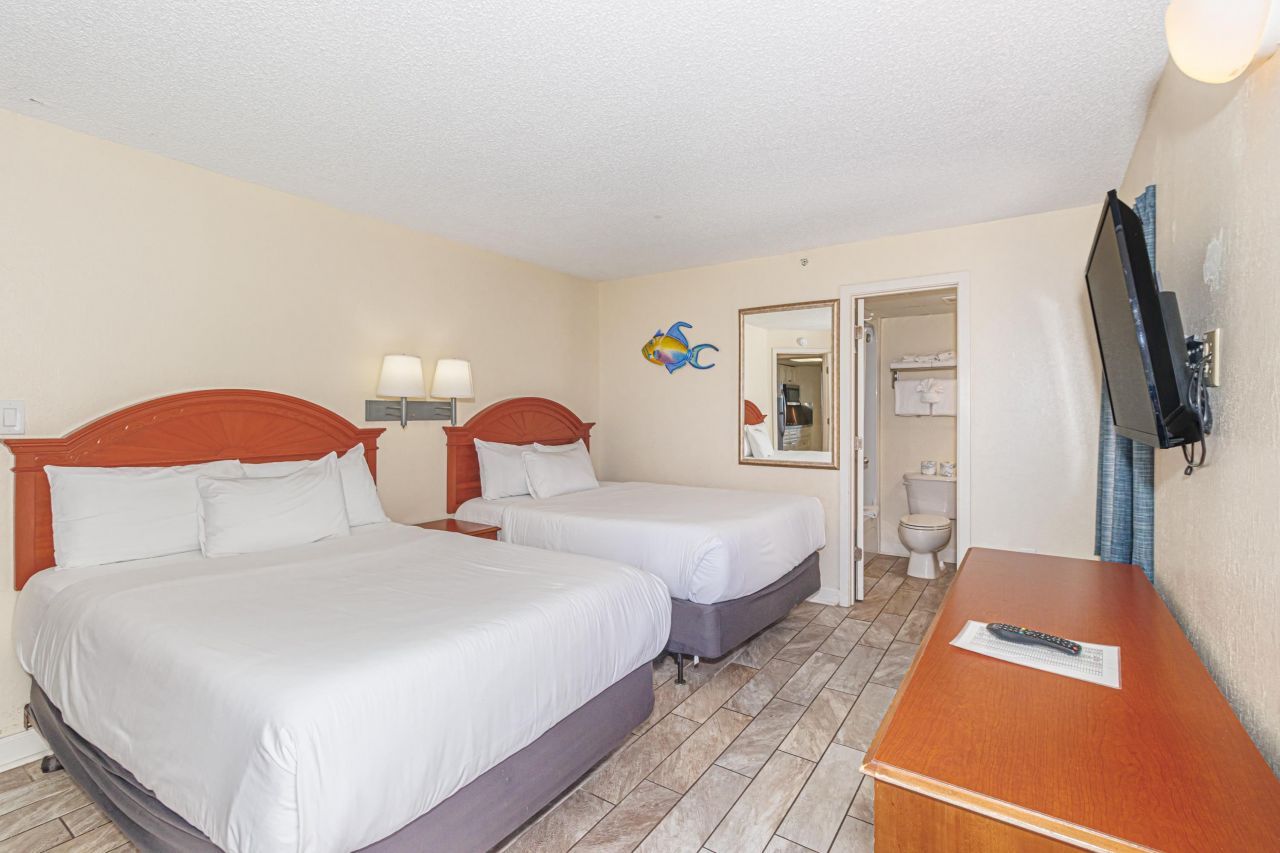 2300 N Ocean Blvd. Photo 20