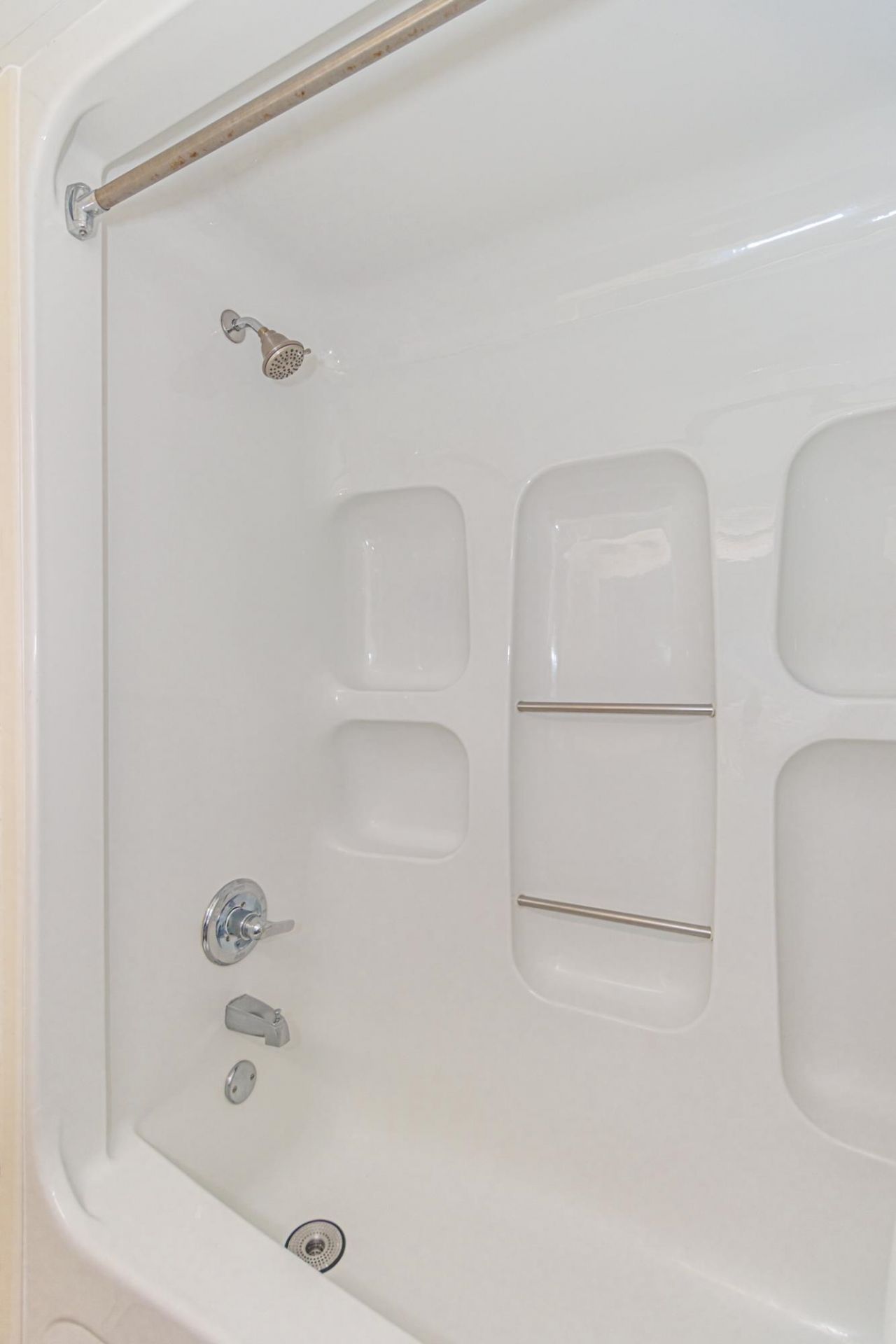 2300 N Ocean Blvd. Photo 24