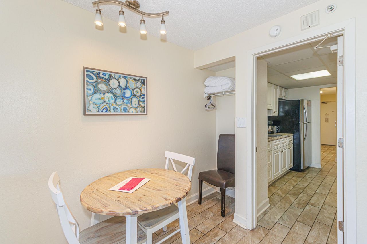 2300 N Ocean Blvd. Photo 9