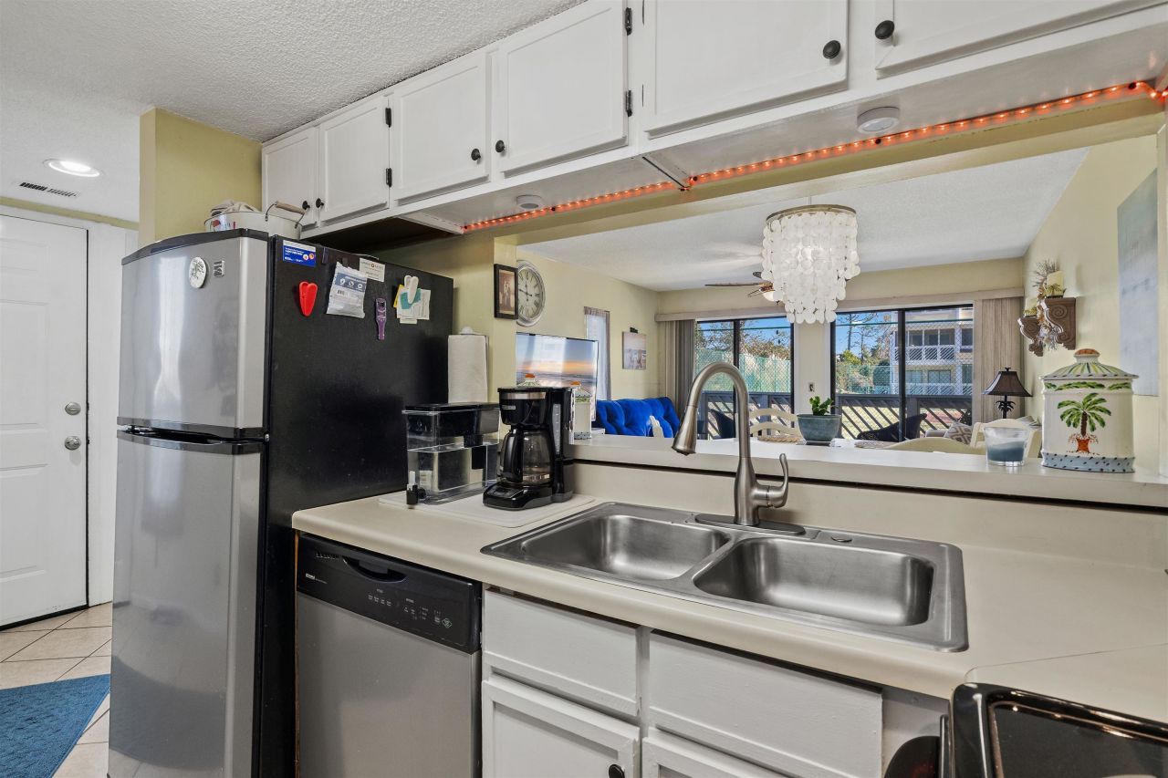 1100 Possum Trot Rd. Photo 15