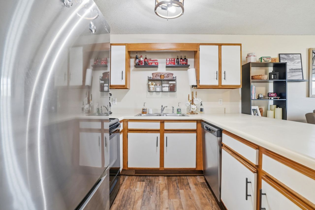 510 Fairwood Lakes Dr. Photo 10