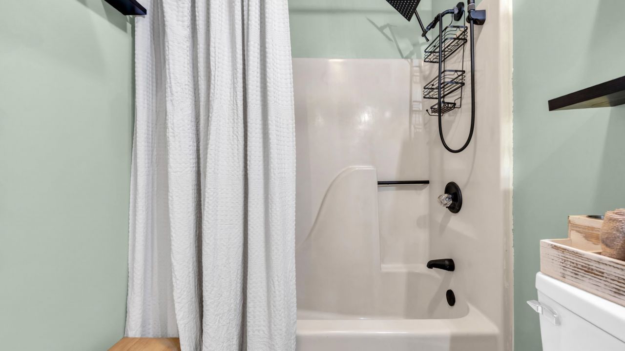 510 Fairwood Lakes Dr. Photo 5