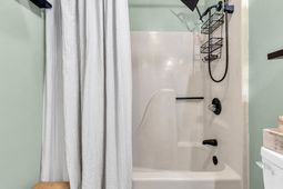 510 Fairwood Lakes Dr. photo 4