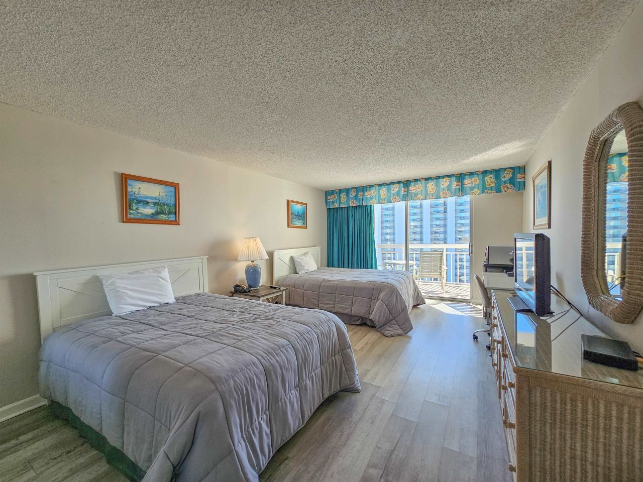 9820 Queensway Blvd. Photo 30