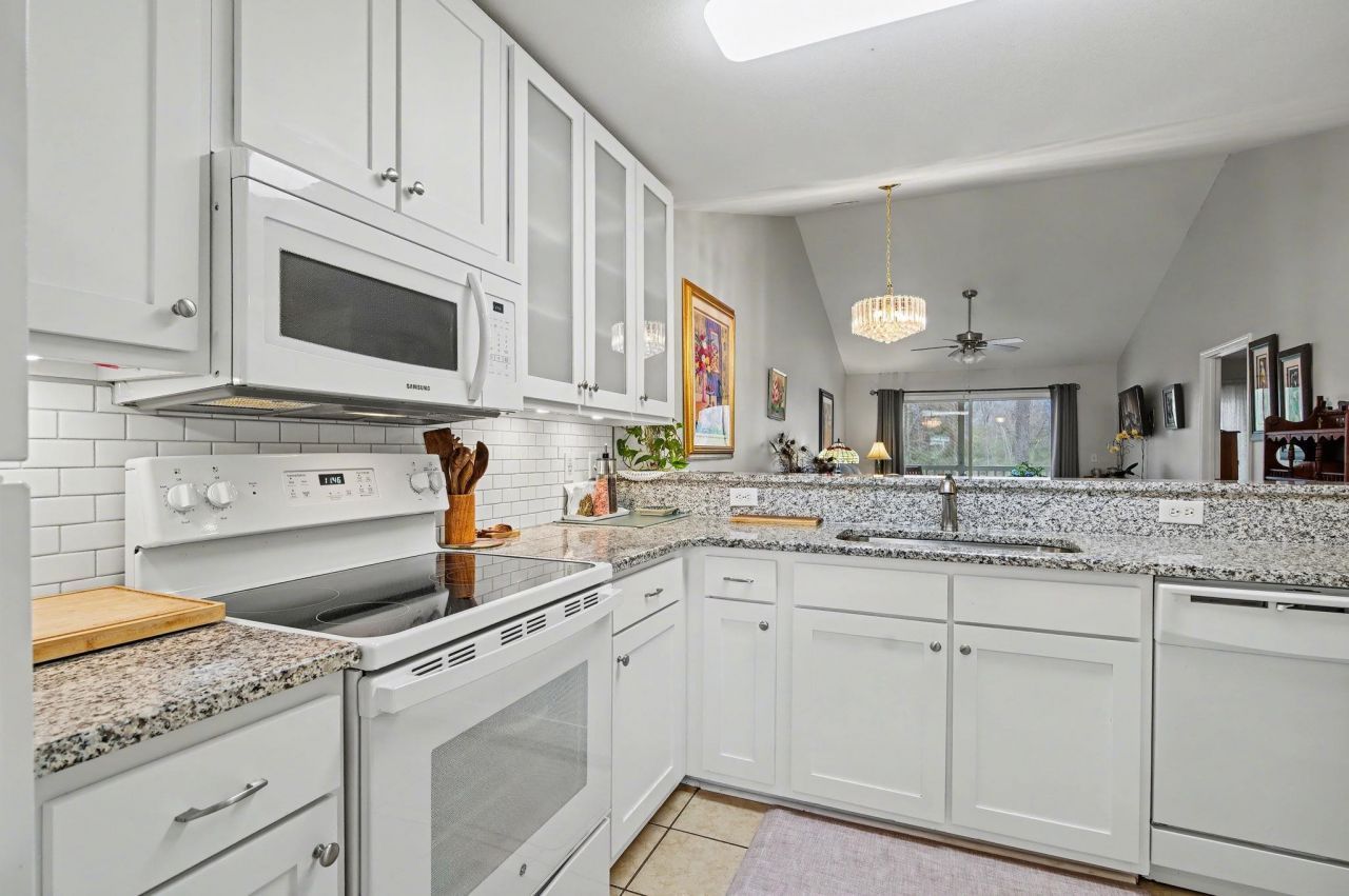 1250 River Oaks Dr. Photo 11