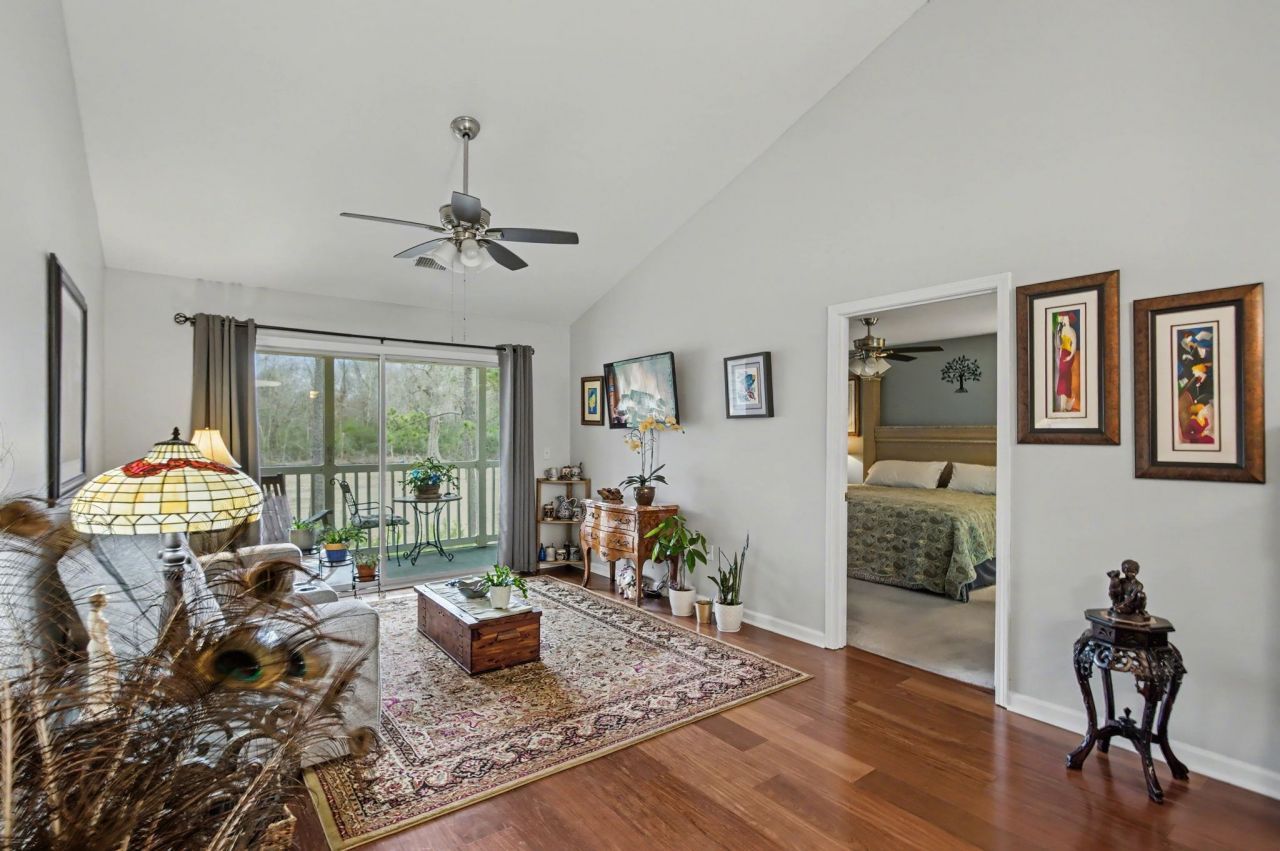 1250 River Oaks Dr. Photo 6