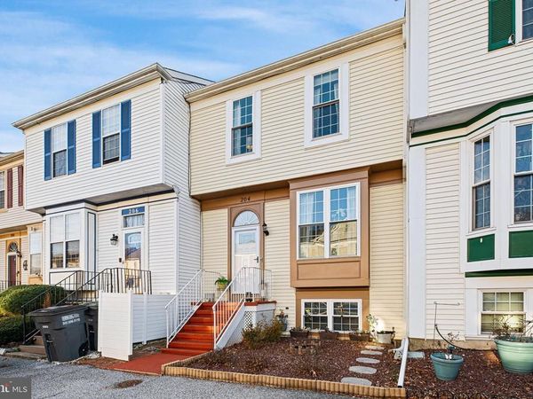 204 FINCH WAY, NEWARK, DE 19702