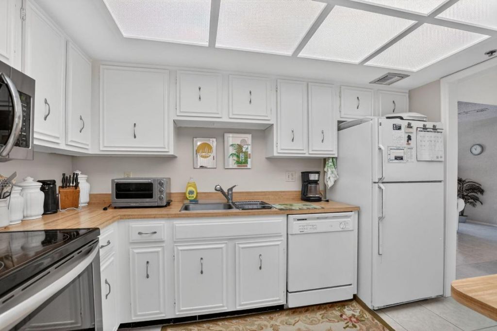 1736 Bridgewood Drive, Boca Raton, FL 33434 Photo