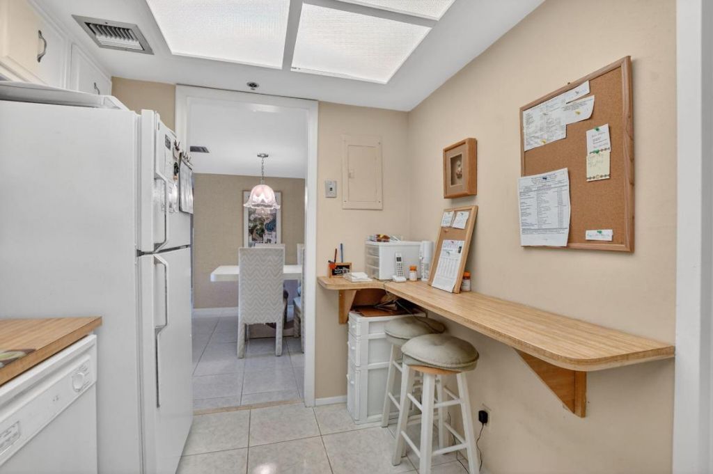 1736 Bridgewood Drive, Boca Raton, FL 33434 Photo