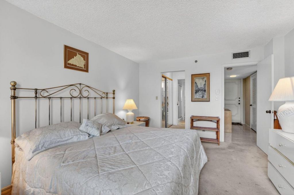 1736 Bridgewood Drive, Boca Raton, FL 33434 Photo