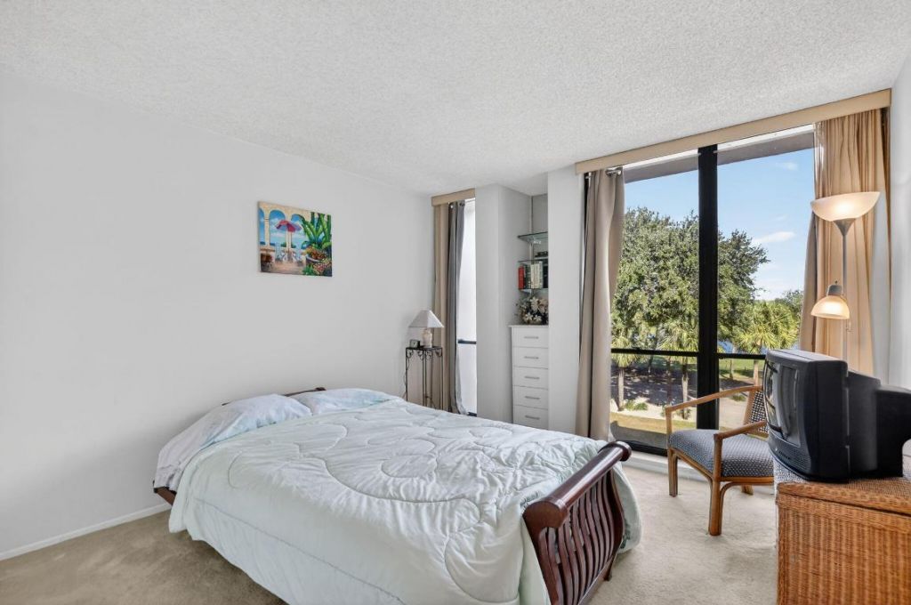 1736 Bridgewood Drive, Boca Raton, FL 33434 Photo