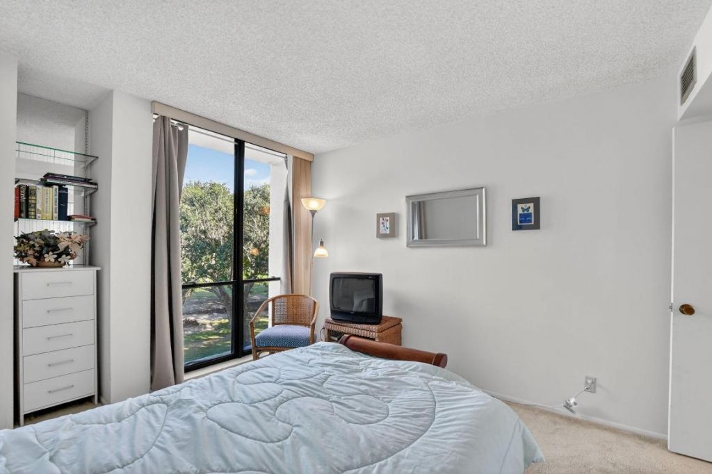 1736 Bridgewood Drive, Boca Raton, FL 33434 Photo