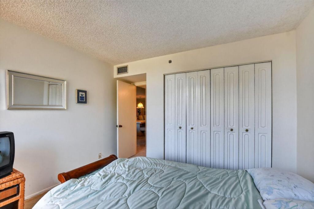 1736 Bridgewood Drive, Boca Raton, FL 33434 Photo