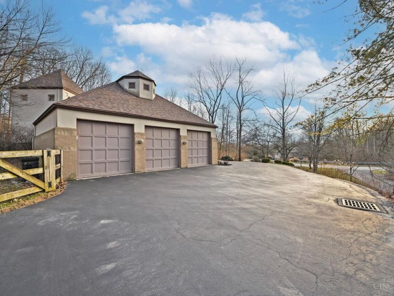 7510 Fernwood Drive, Amberley, OH 45237 Photo 84