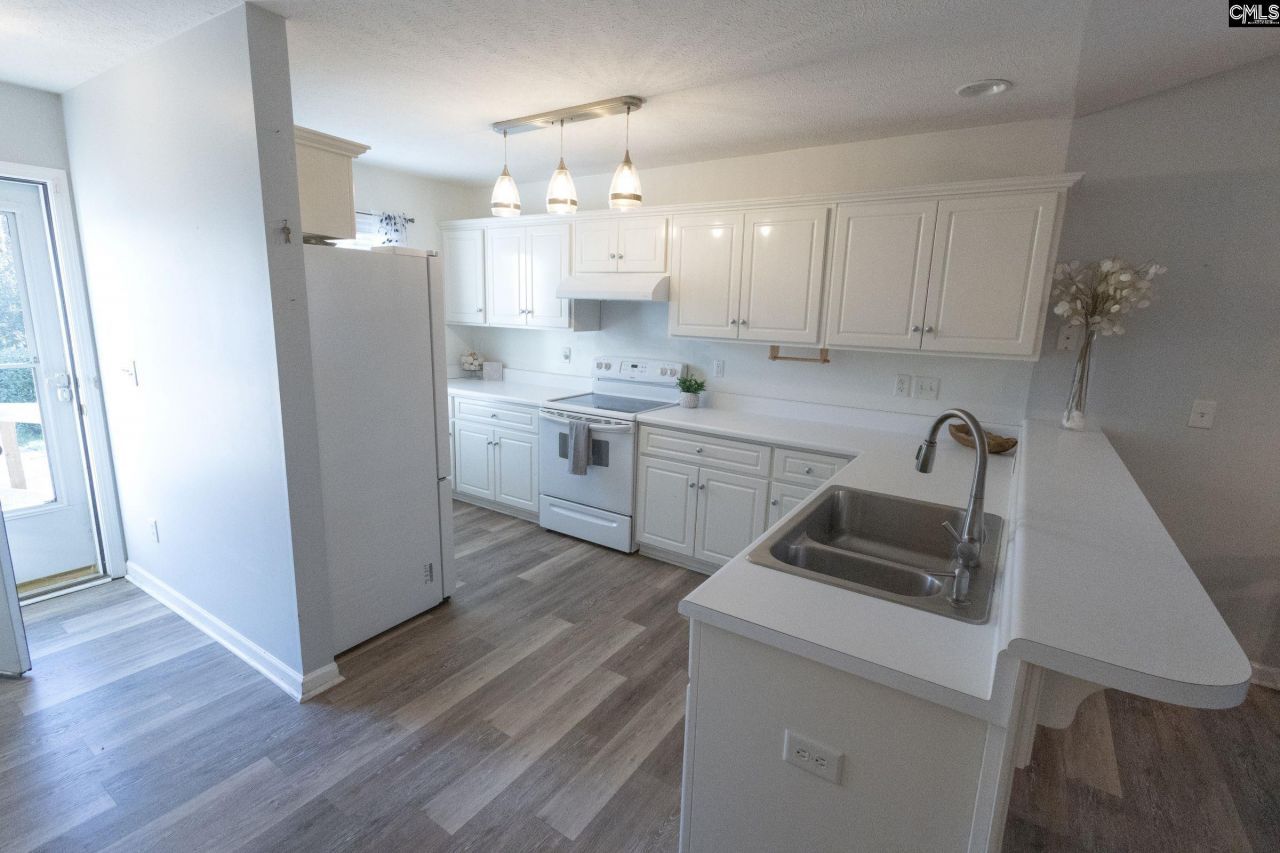 120 Deerchase Lane  Photo 5