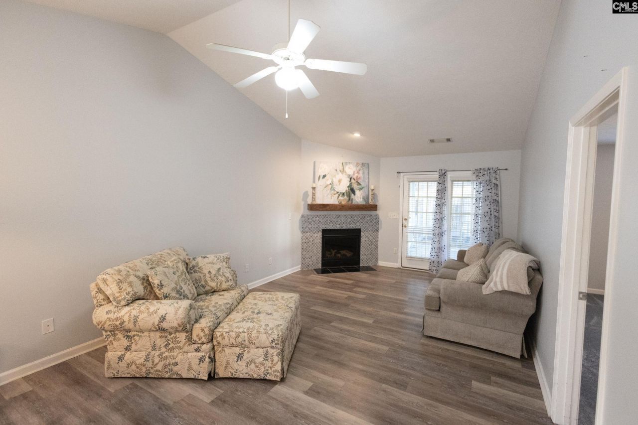 120 Deerchase Lane  Photo 7