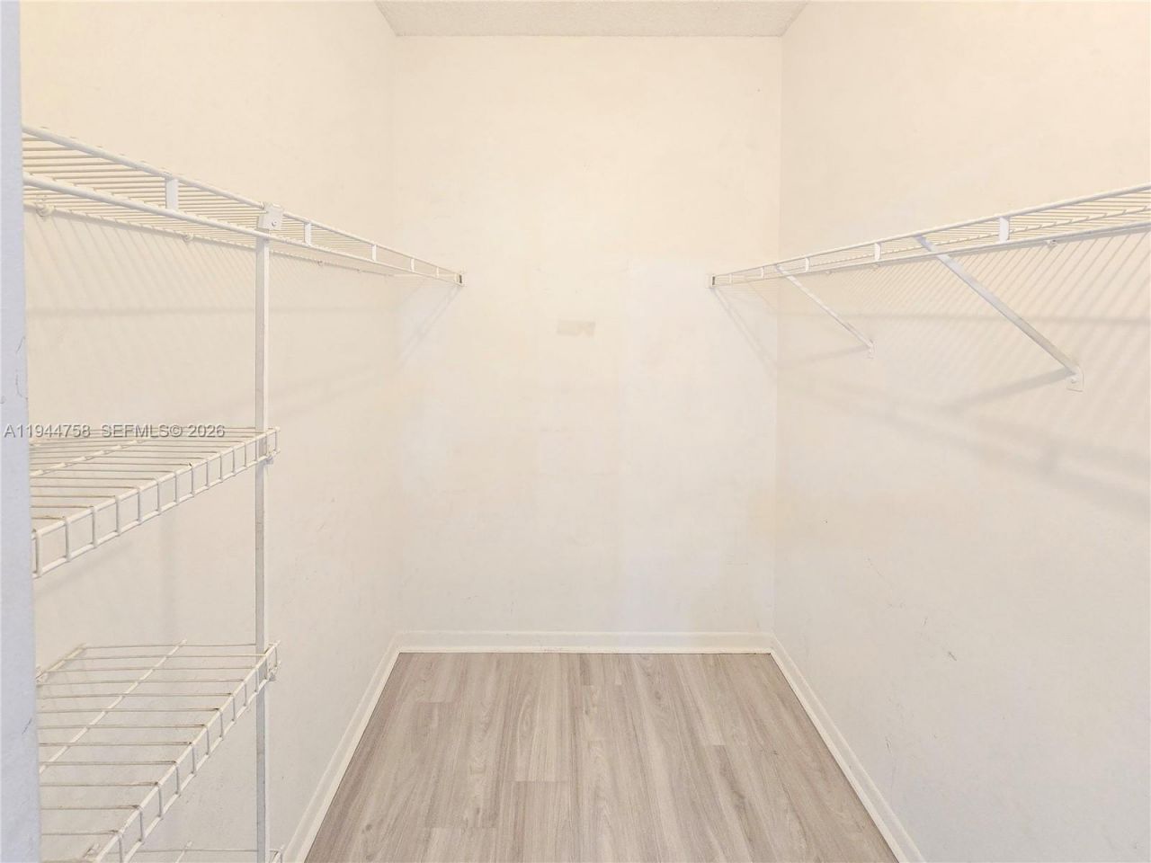 2331 NW 96th Ter, Unit 17L, Pembroke Pines, FL 33024 Photo