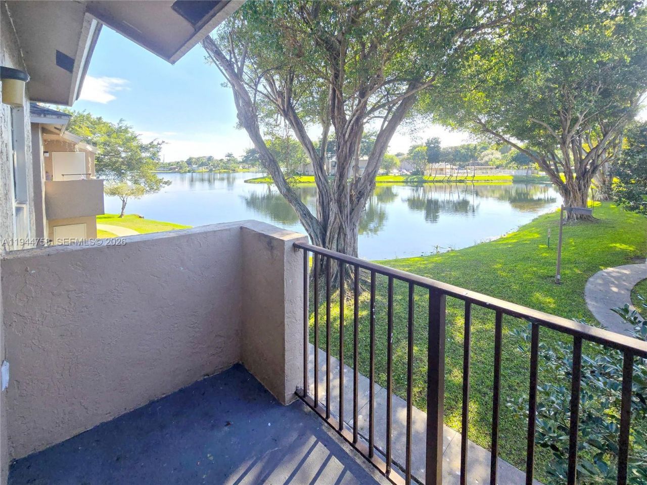 2331 NW 96th Ter, Unit 17L, Pembroke Pines, FL 33024 Photo