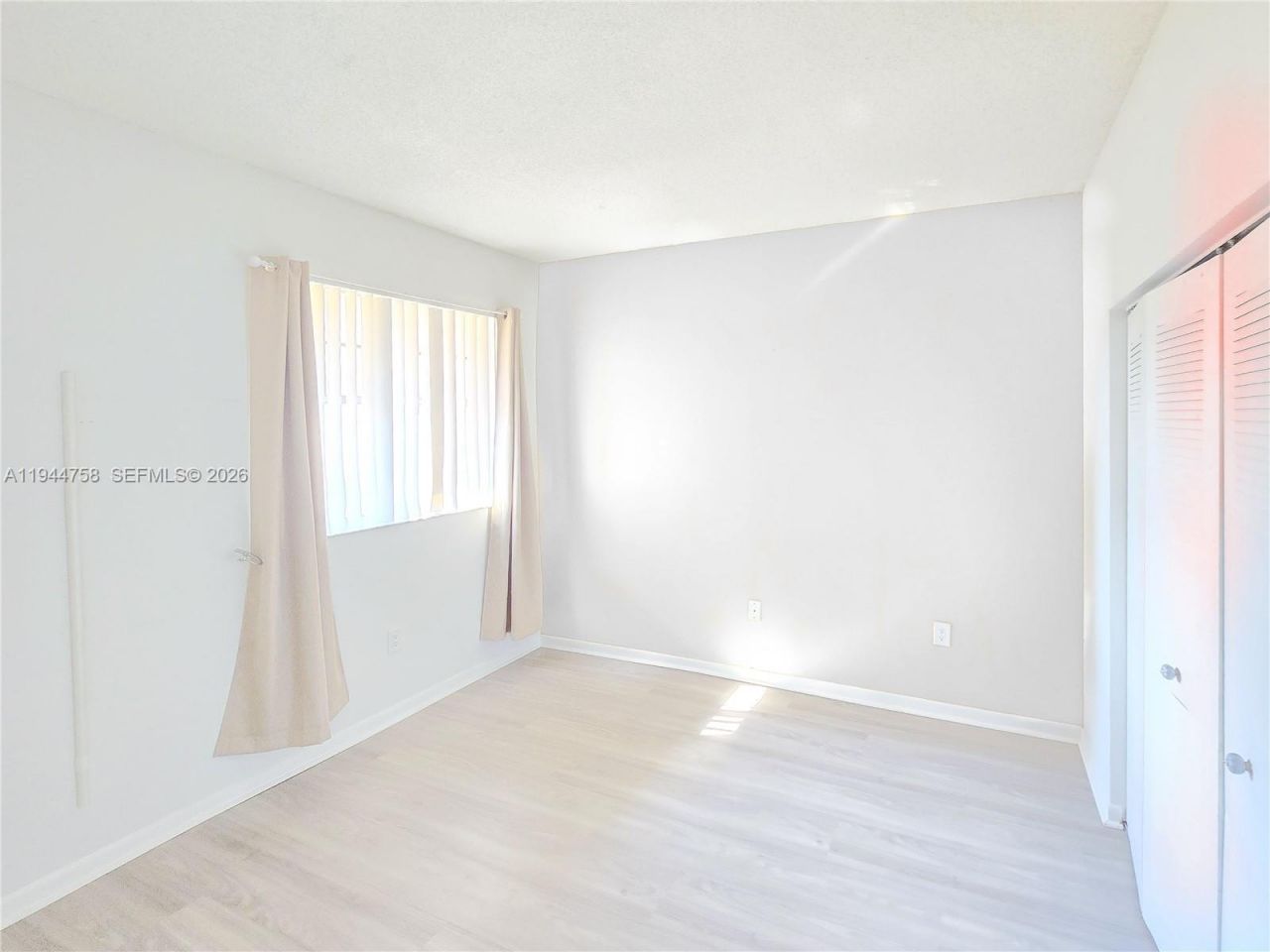 2331 NW 96th Ter, Unit 17L, Pembroke Pines, FL 33024 Photo