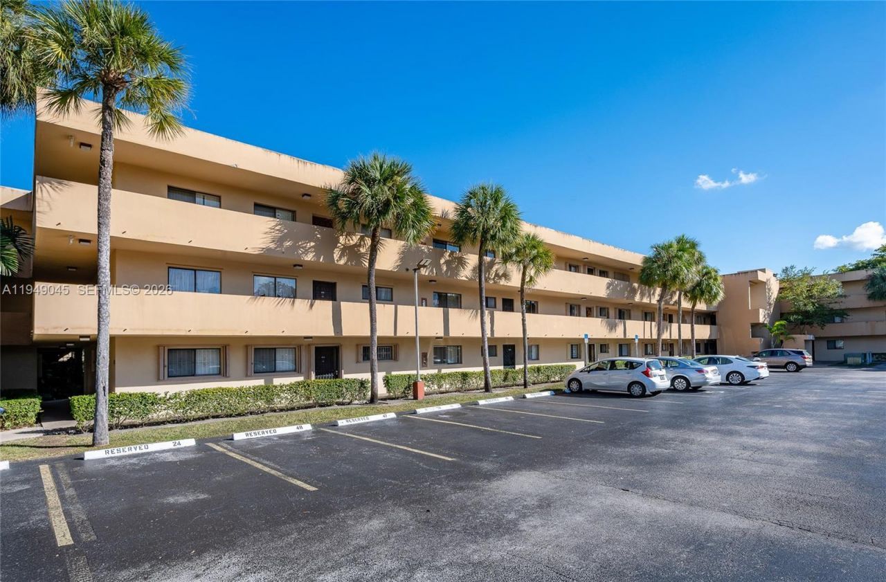 8415 SW 107th Ave, Unit 338W, Miami, FL 33173 Photo