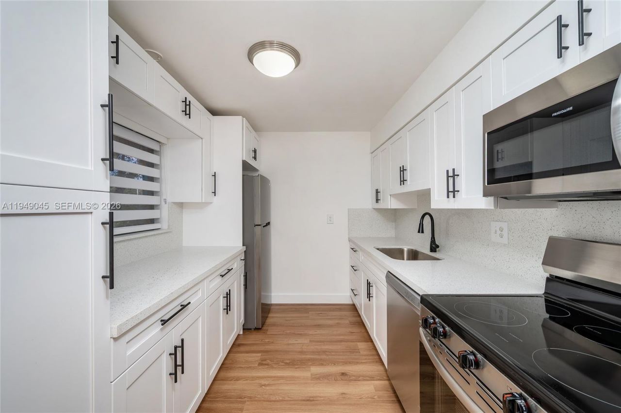 8415 SW 107th Ave, Unit 338W, Miami, FL 33173 Photo
