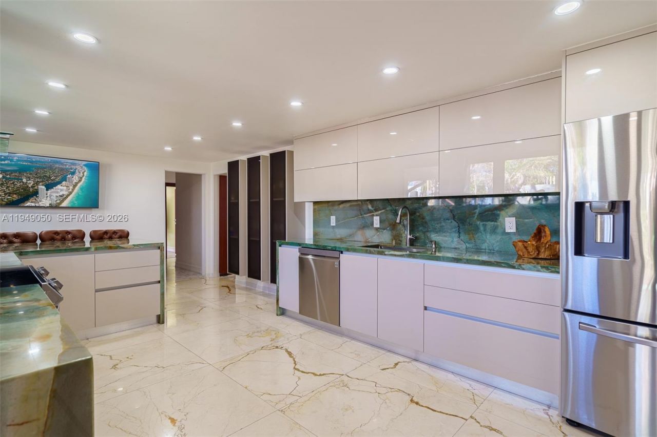 205 Ocean Blvd , Golden Beach, FL 33160 Photo