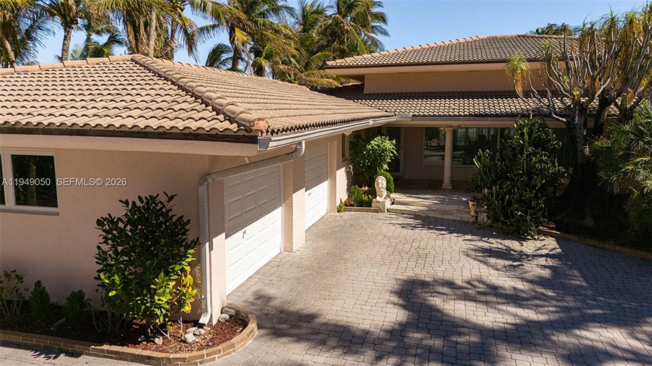 205 Ocean Blvd , Golden Beach, FL 33160 Photo