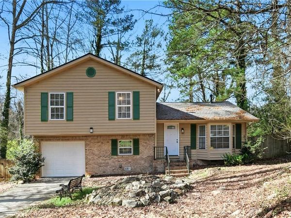 539 Rue Montaigne, Stone Mountain, GA 30083