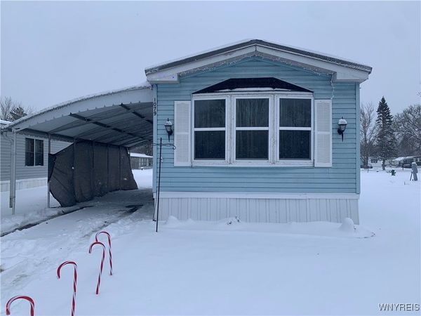 1079 Northwood Drive, Derby, NY 14047