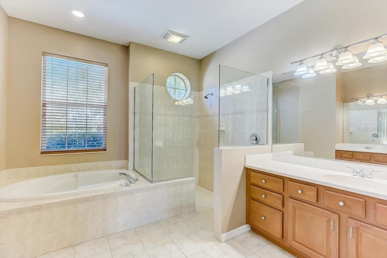 6214 Warbler Lane, Lakewood Ranch, FL 34202 Photo