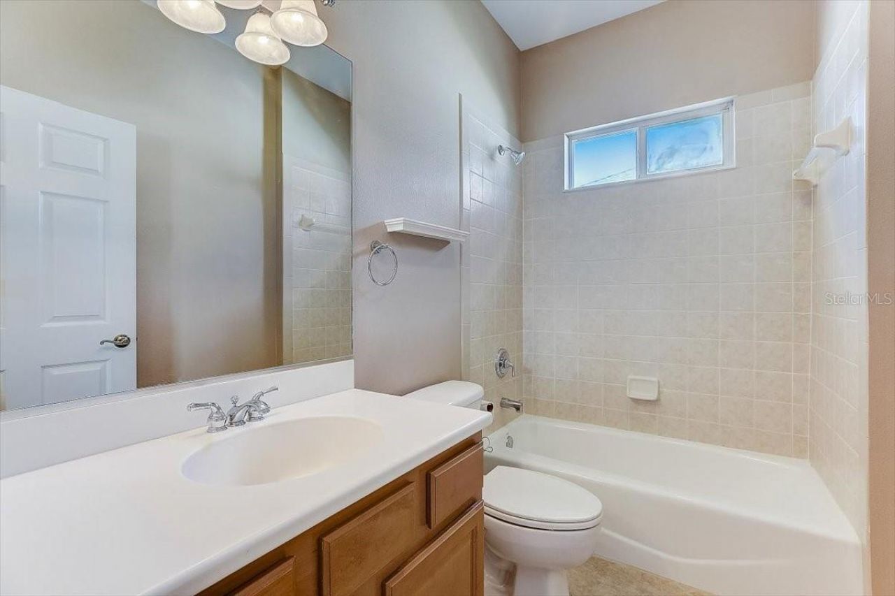 6214 Warbler Lane, Lakewood Ranch, FL 34202 Photo