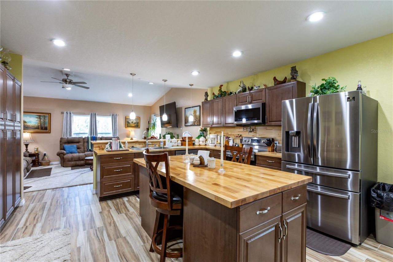 402 SE 709 Street, Old Town, FL 32680 Photo